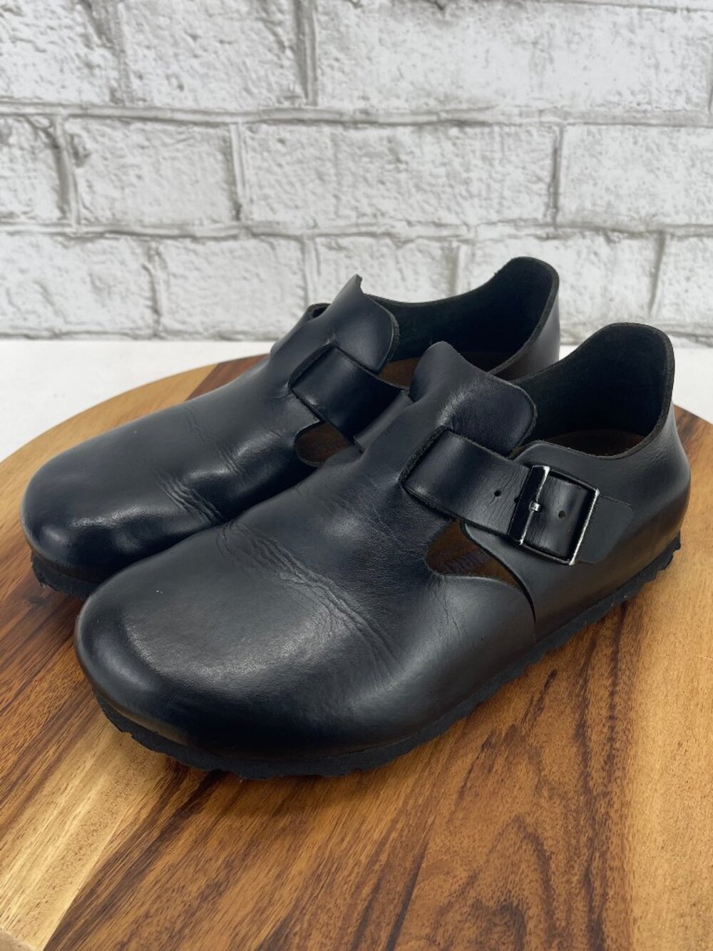 VTG Birkenstock London Womens 6/37 E Black Leather T Strap Closed Toe Shoes - Picture 2 of 16